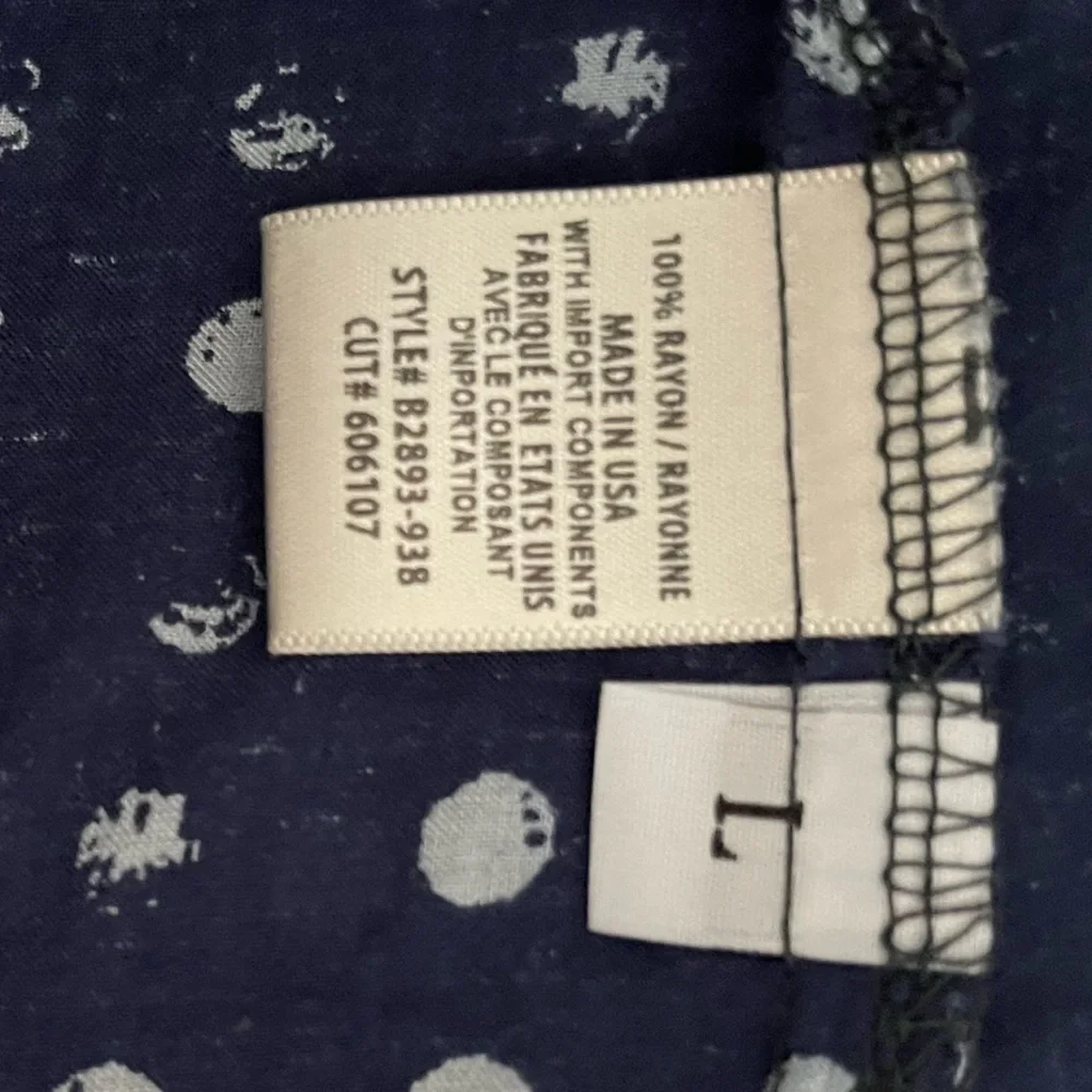 Bella Dahl size L polka dot, dark blue button down top - Picture 4 of 5